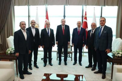 Cumhurbaşkanı Erdoğan, HÜDA PAR Genel Başkanı Yapıcıoğlu’nu kabul etti