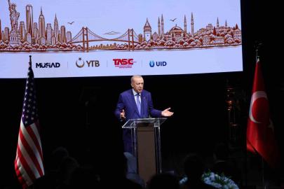 Cumhurbaşkanı Erdoğan: "Müslümanlardan entegre olmaları değil, asimile olmaları bekleniyor"