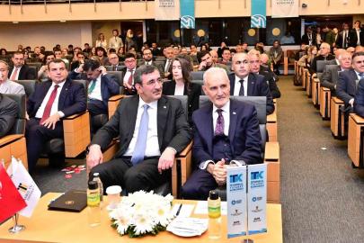 Cumhurbaşkanı Yardımcısı Cevdet Yılmaz’dan İTO Başkanı Avdagiç’e teşekkür ve destek