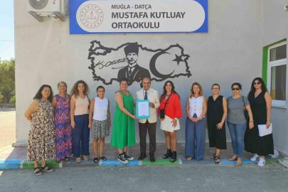 Datça’da ’Okulum Temiz’ belgeleri okullara teslim edildi
