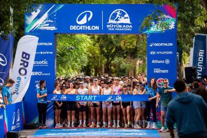 Decathlon Büyükada Yarı Maratonu, 4 bin 500’ü aşkın katılımcıyla rekor kırdı