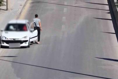 Denetimi görünce yer değiştirdi, dron saniye saniye kaydetti