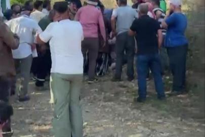 Devrilen traktörün altında kalan sürücü hayatını kaybetti