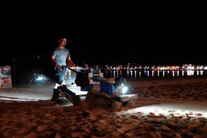 Didim’de temizlik ekipleri çalışmalarını sürdürüyor