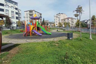 Dilovası’nda parklar ve oyun alanları yenileniyor