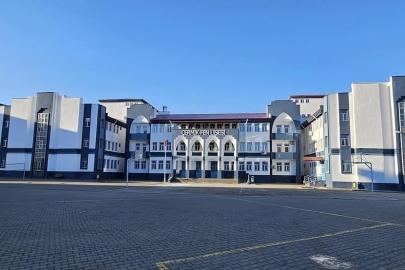 Diyarbakır’da 11 öğrenci zehirlenme şüphesiyle hastaneye kaldırıldı