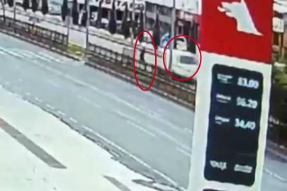Diyarbakır’da yaya geçidinden geçmeye çalışan şahsın ölümden döndüğü anlar kamerada