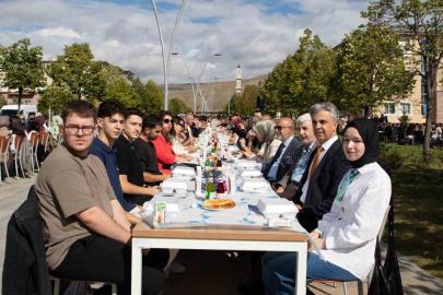 EBYÜ öğrencileri "Hoş Geldiniz Kahvaltısı" programında buluştu