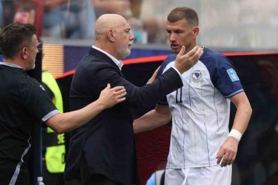 Edin Dzeko, milli takımı kariyerini sonlandırmaya karar verdi