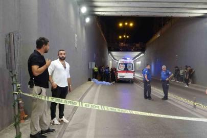 Ehliyetini 20 gün önce alıp kazada hayatını kaybeden gencin cenazesi yakınları tarafından teslim alındı