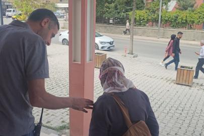 Elazığ’da dilencilere zabıta operasyonu: Bahaneleri pes dedirtti