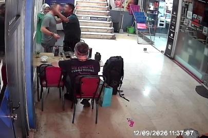 Ereğli’de seyyar satıcının uygulamalı elektroşok tanıtımı esnafı şoke etti