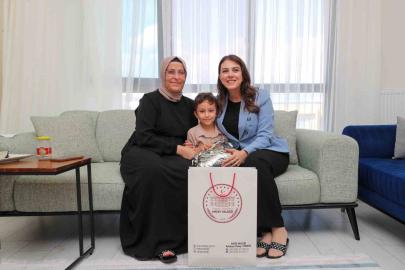 Esra Masatlı, Yüreğimizdeki Işık Projesi kapsamında ailelerle bir araya geldi