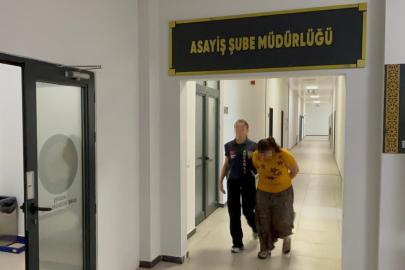Ev soyan hırsıza operasyon yapılan operasyonda aranması olan şahıs da yakalandı