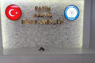 Fatih’te iş yerinin fotoğraflarını çekip, saldırı hazırlığı yapan 2 şüpheli yakalandı