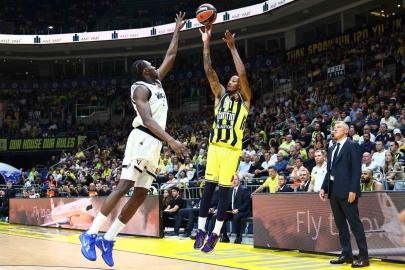 Fenerbahçe, Euroleague’e galibiyetle başladı