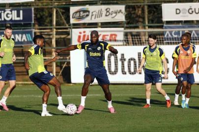 Fenerbahçe’de Beşiktaş maçının hazırlıkları başladı