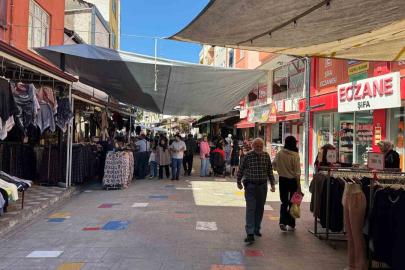 Fındık sezonu sona yaklaşırken Alaplı çarşısında hareketlilik arttı
