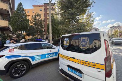 Gaziantep’te bir şahıs evde tartıştığı arkadaşını öldürüp intihar etti