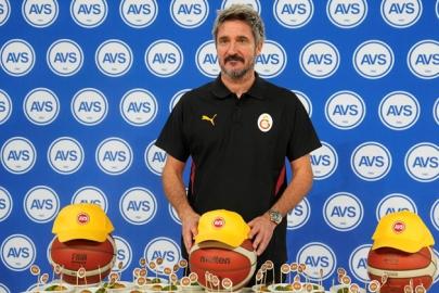 Gianmarco Pozzecco: "Basketbol Şampiyonlar Ligi’ni kazanmak ve Türkiye Ligi’nde belli bir noktada olmayı çok istiyorum"