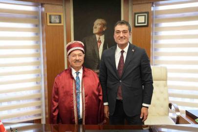 Giresun’da yılın ahisi yarım asırlık soğuk demirci ve torna ustası oldu