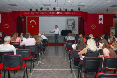 GKV Özel Okulları’nda "Türkiye Yüzyılı Maarif Modeli" semineri
