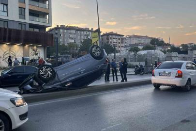 Güngören’de kaza yapan aracın takla attığı anlar kamerada