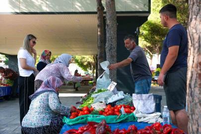 Hacıömerli’de salı pazarı bereketi