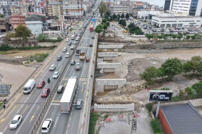 Haçkalı Baba Kavşağı’nda köprü çalışmaları devam ediyor