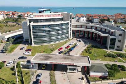 Hastalarından para talep ettiği iddia edilen doktor açığa alındı
