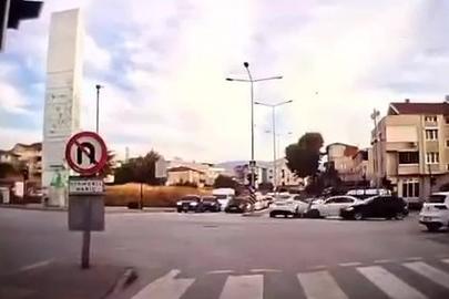 Hatalı dönüş yapan otomobil kazaya neden oldu