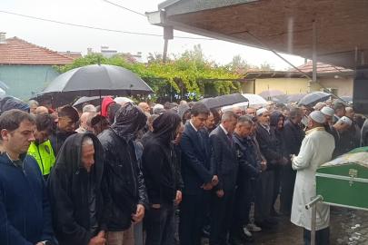 Hayatını kaybeden okul müdürü gözyaşları arasında toprağa verildi