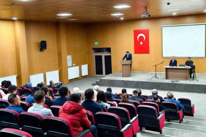 Hisarcık’ta eğitim yöneticileri ve öğretmenlerle toplantı
