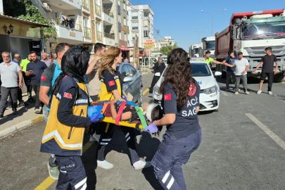İki motosiklet çarpıştı: 3 yaralı