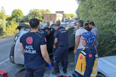 İki otomobil çarpıştı: 2 yaralı