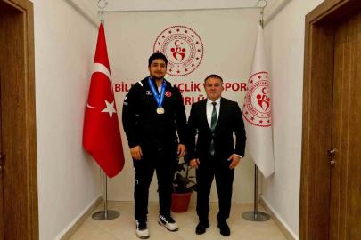 İl Müdürü Demir ile Avrupa şampiyonu Zaloğlu bir araya geldi