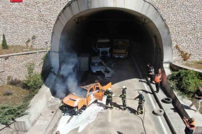 Ilgaz 15 Temmuz İstiklal Tüneli’nde gerçeği aratmayan deprem, göçük ve trafik kazası tatbikatı