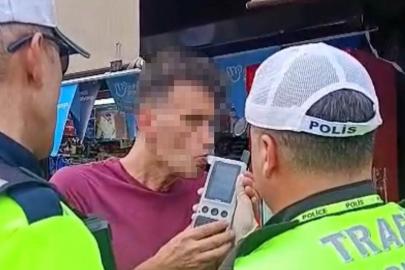 İş yerinin tabela ve tentesine çarptı, alkolmetreyi üflemek yerine içine çekti