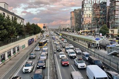 İstanbul’da trafik yoğunluğu yüzde 69’a ulaştı