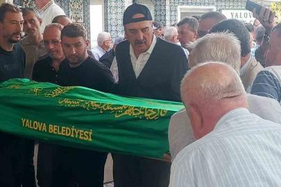 İznik Gölü’nde hayatını kaybeden öğretmen Yalova’da toprağa verildi