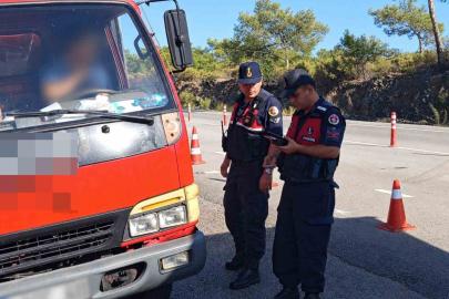 Jandarma trafik timlerince bir haftada 202 araç trafikten men edildi