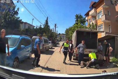 Kalp krizi geçiren 68 yaşındaki adamı polis hayata bağladı
