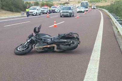 Kamyona çarpan motosiklet sürücüsü hayatını kaybetti