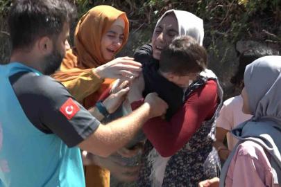 Kaybolan çocuğuna kavuşan anne sevinçten bayıldı
