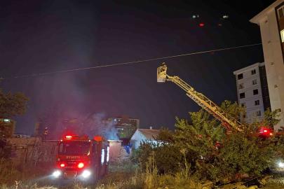 Kayseri’de müstakil ev cayır cayır yandı