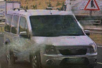 Kendilerini polis ve savcı diye  tanıtıp milyonları dolandıran 2 kişi tutuklandı