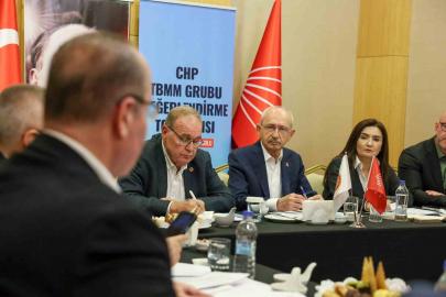 Kılıçdaroğlu, Bolu’da TBMM Grubu Yönetim Kurulu toplantısına başkanlık etti