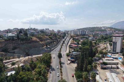 Kırıkhan’da 5 ana arterde ulaşım altyapısı yenilendi