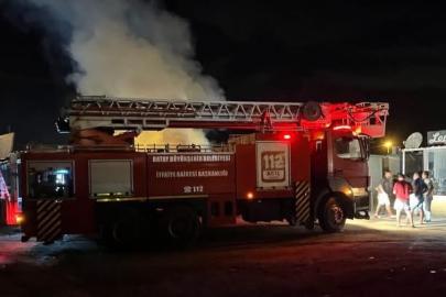 Kırıkhan’da konteyner yangını kısa sürede söndürüldü
