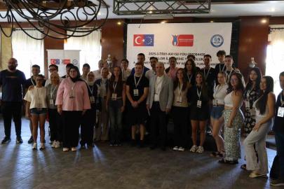 Kırşehir’de 5 ülkeden 30 genç kültür etkileşimi için buluştu